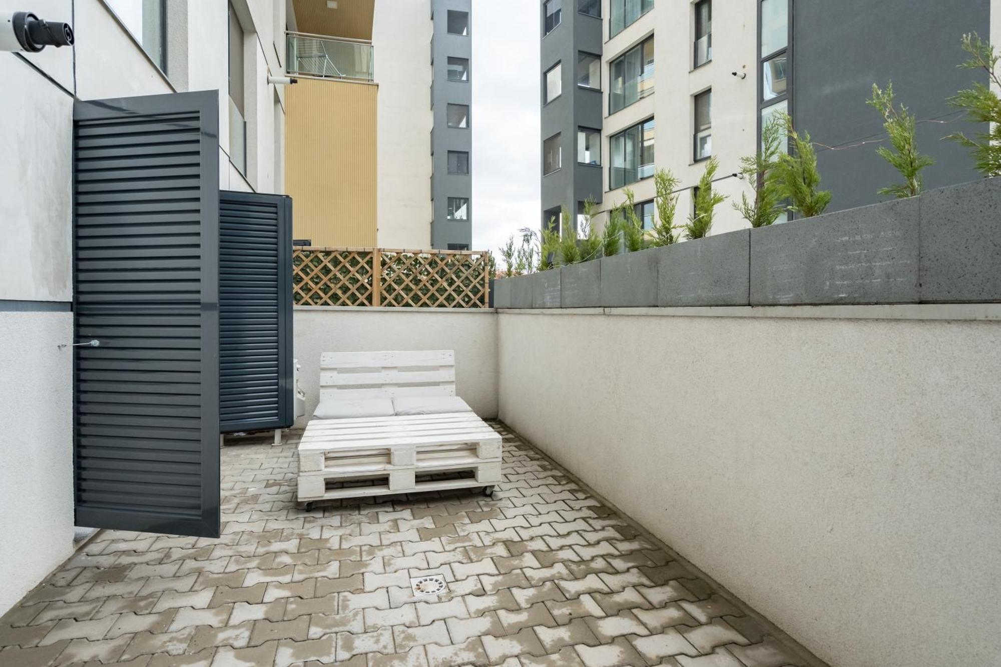 Papini'S Apartment -Apartment With Big Terrace Bucharest Luaran gambar